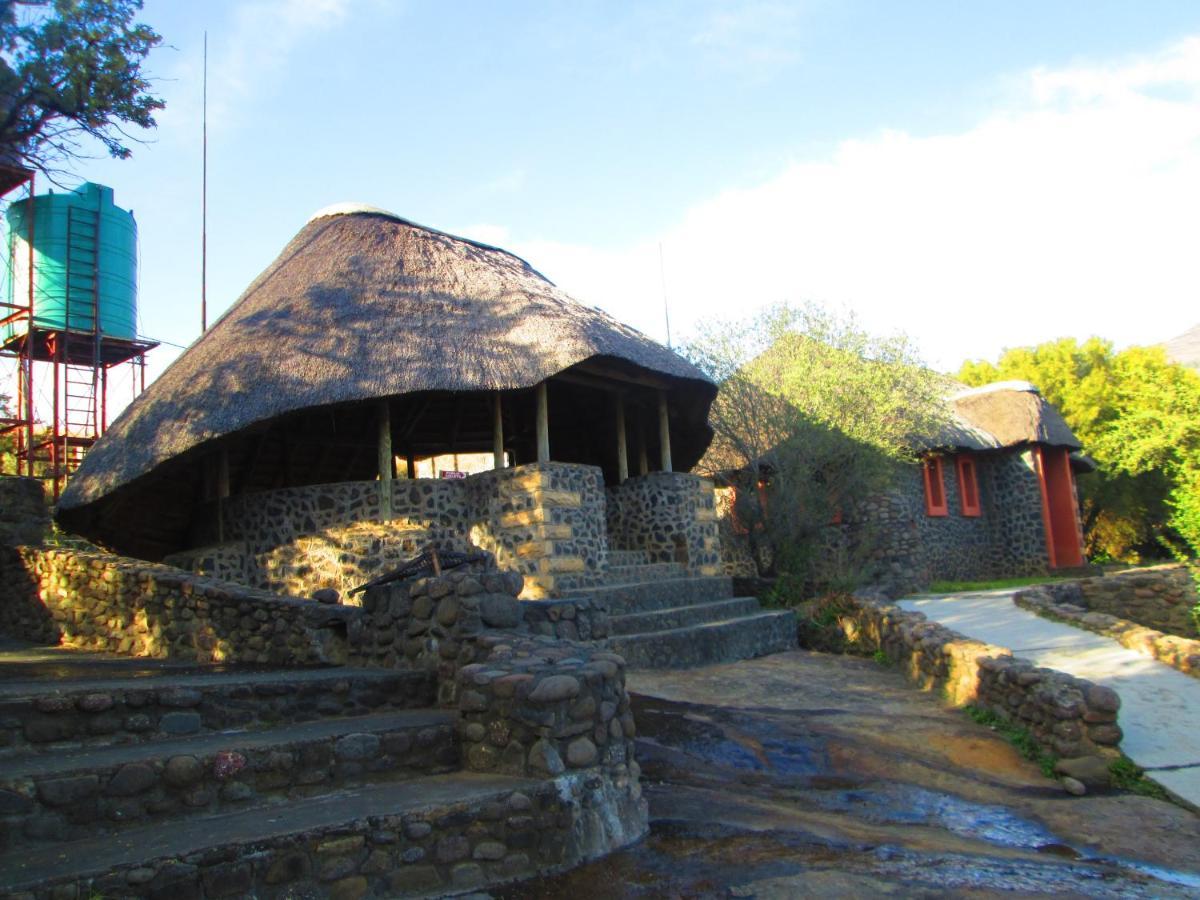 Liphofung Cave, Chalets Hotel Butha-Buthe Exterior photo